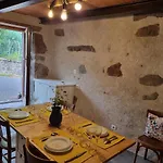 בית נופש Mini Maison Terrasse Vue Montagne Proche Puy Mary