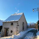 Mini Maison Terrasse Vue Montagne Proche Puy Mary בית נופש *