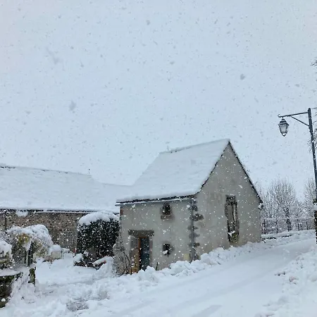 Holiday home Mini Maison Terrasse Vue Montagne Proche Puy Mary