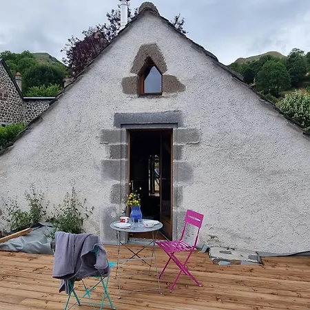 Mini Maison Terrasse Vue Montagne Proche Puy Mary * Dienne (Cantal)