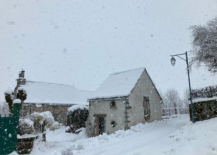 Holiday home Mini Maison Terrasse Vue Montagne Proche Puy Mary