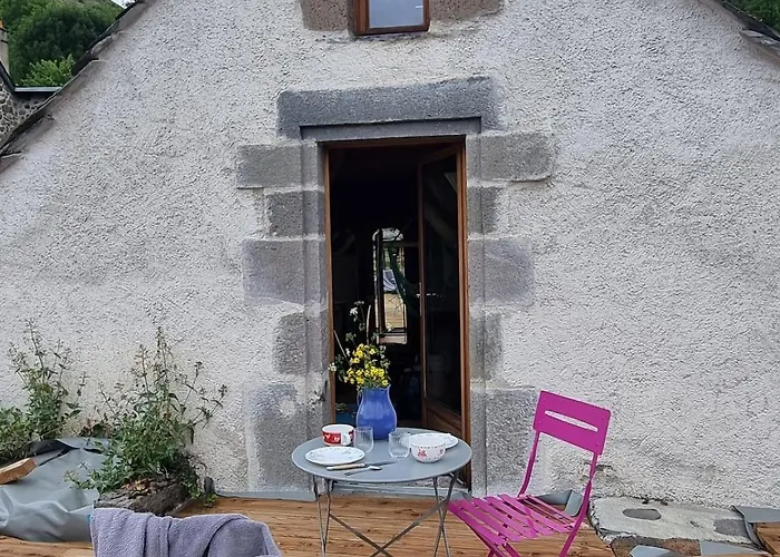 Mini Maison Terrasse Vue Montagne Proche Puy Mary Dienne (Cantal)